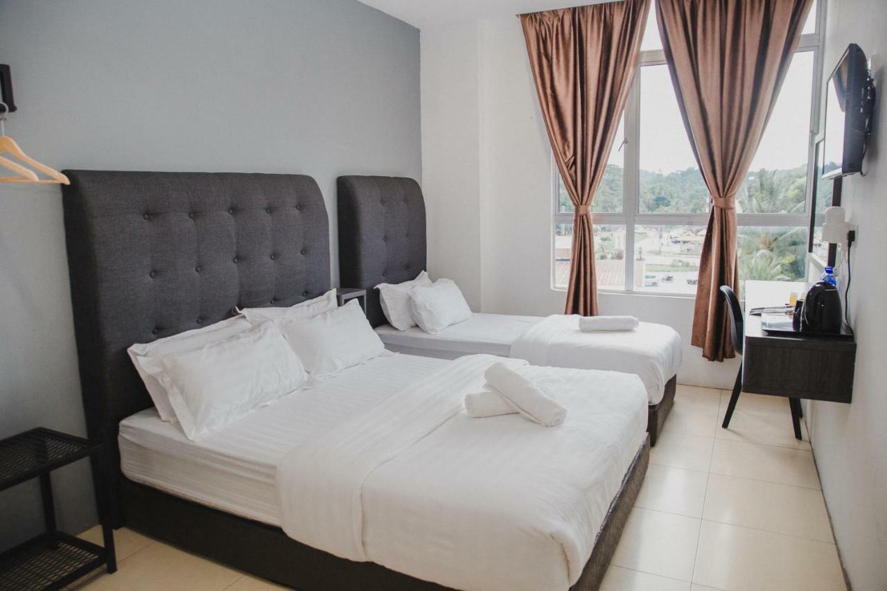 Phoenix Hotel Gua Musang Eksteriør bilde